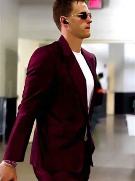 joe burrow maroon suit